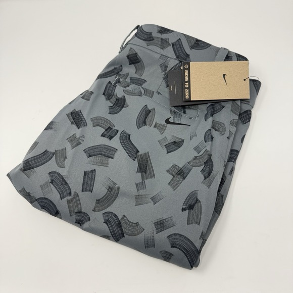 NWT Nike Dri-Fit Golf/Dress Shorts Men's Gray/Black/Smoke Sz. 33/34 - www.confineg.com NWT Nike Dri-Fit Golf/Dress Shorts Men's Gray/Black/Smoke Sz. 33/34 - www.confineg.com